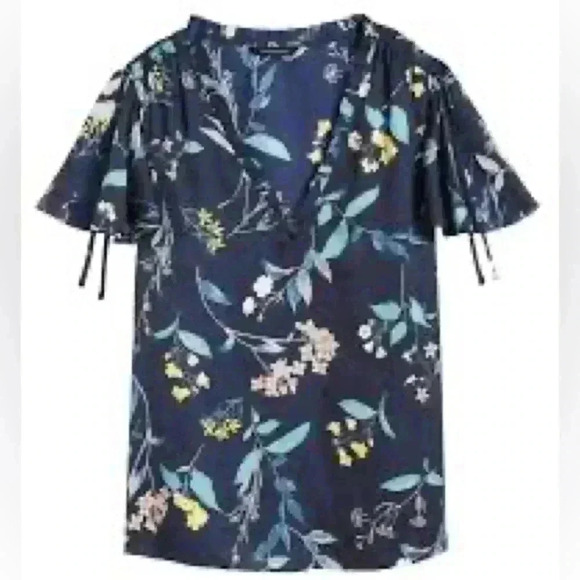 Banana Republic | SOFT SATIN FLUTTER-SLEEVE TOP - Picture 1 of 7